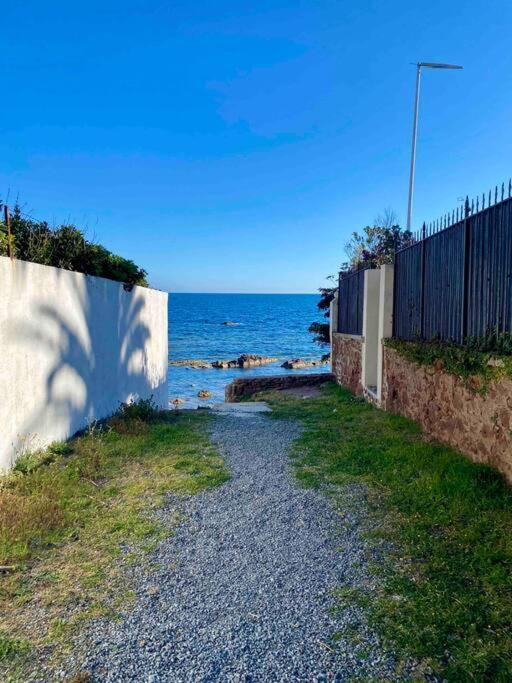 Studio Bord De Mer Boulouris A Saint Raphael Exterior photo